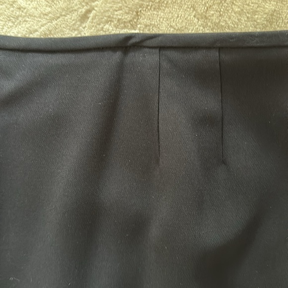 Albert Nipon skirt suit fully lined navy blue. Waist - Picture 14 of 16